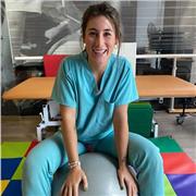 Soy una persona trabajadora y que le encanta su profesión.